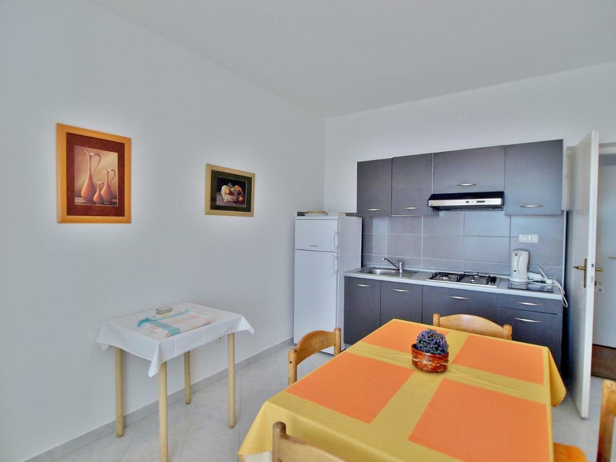 Apartments Ljubica Barbat na Rabu Экстерьер фото