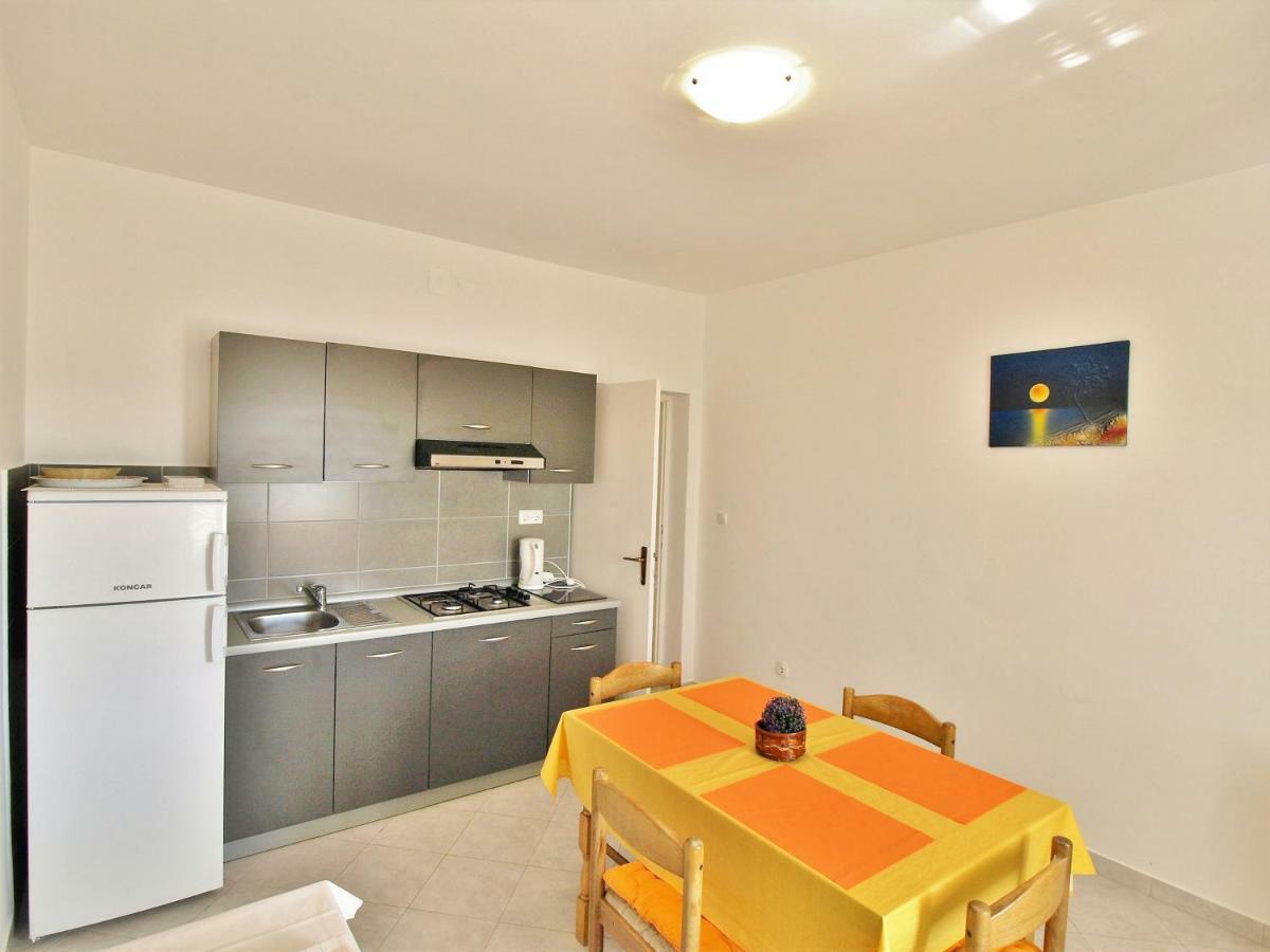 Apartments Ljubica Barbat na Rabu Экстерьер фото